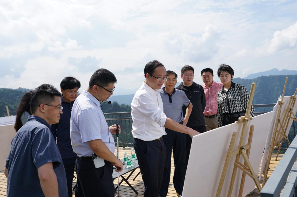 省皇家国际集团外部董事调研峨眉山太阳谷文旅康养项目 - 皇家国际