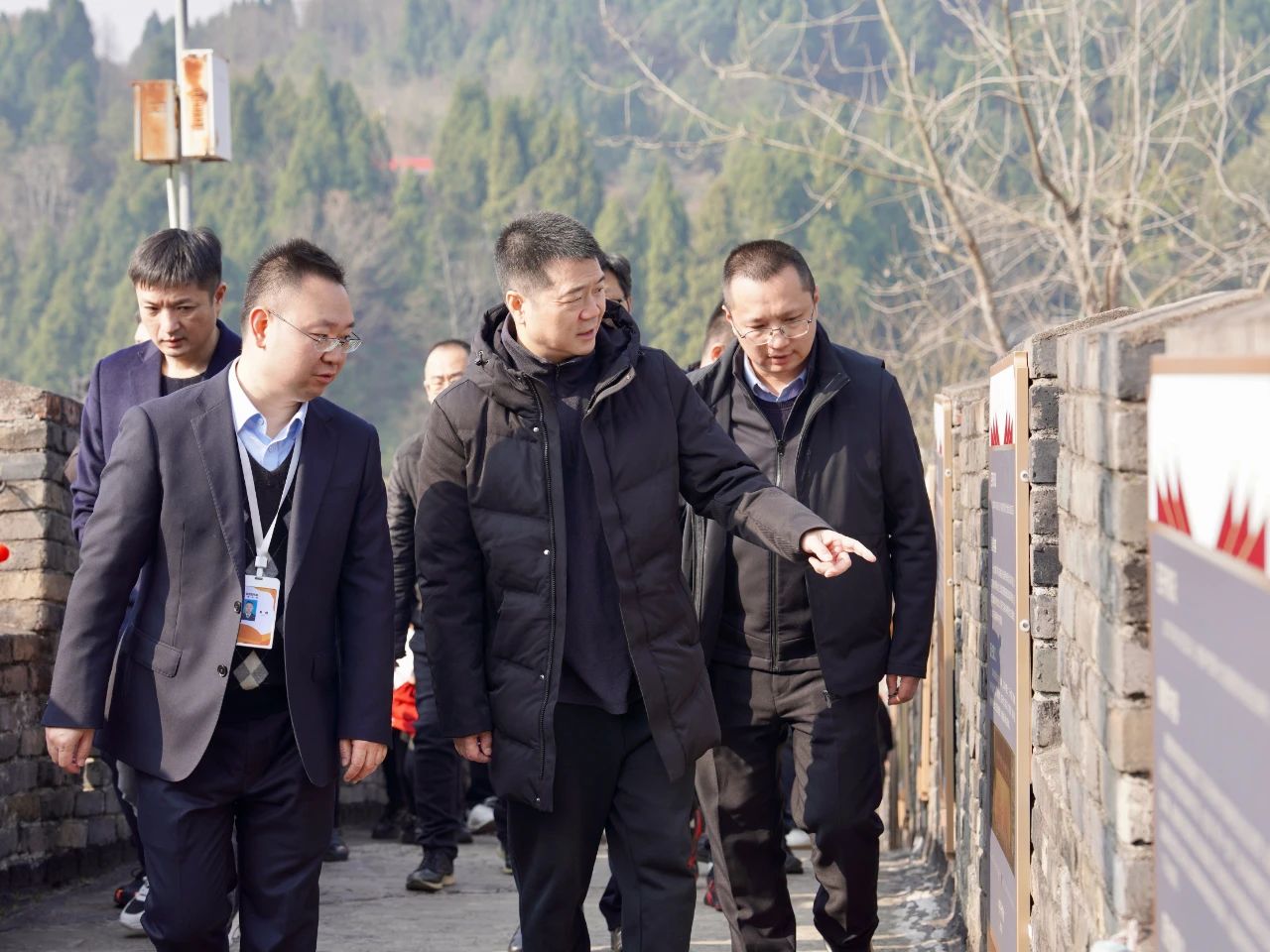 省皇家国际集团党委书记、董事长游勇检查督导春节清静生产事情并探望慰问坚守岗位的一线干部员工