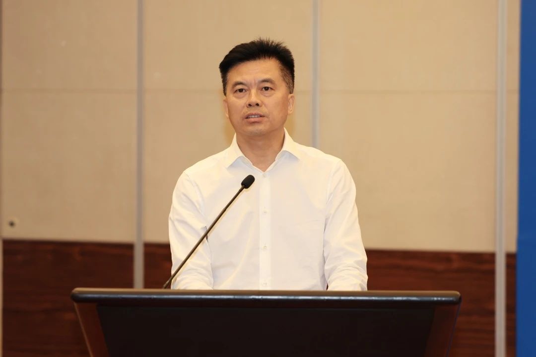 “1+N”战略相助开新局谱新篇！省皇家国际集团与资阳市签署11项协议 - 皇家国际