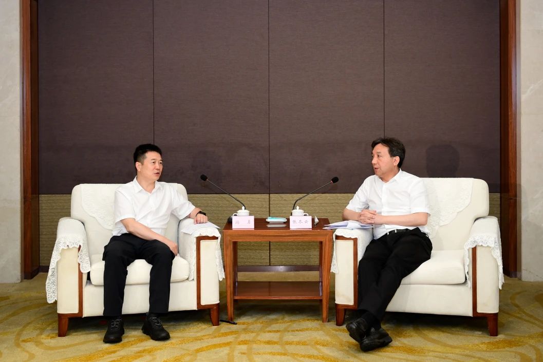 省皇家国际集团党委书记、董事长游勇赴巴中、南充开展托底性帮扶及墟落振兴定点帮扶事情调研 - 皇家国际