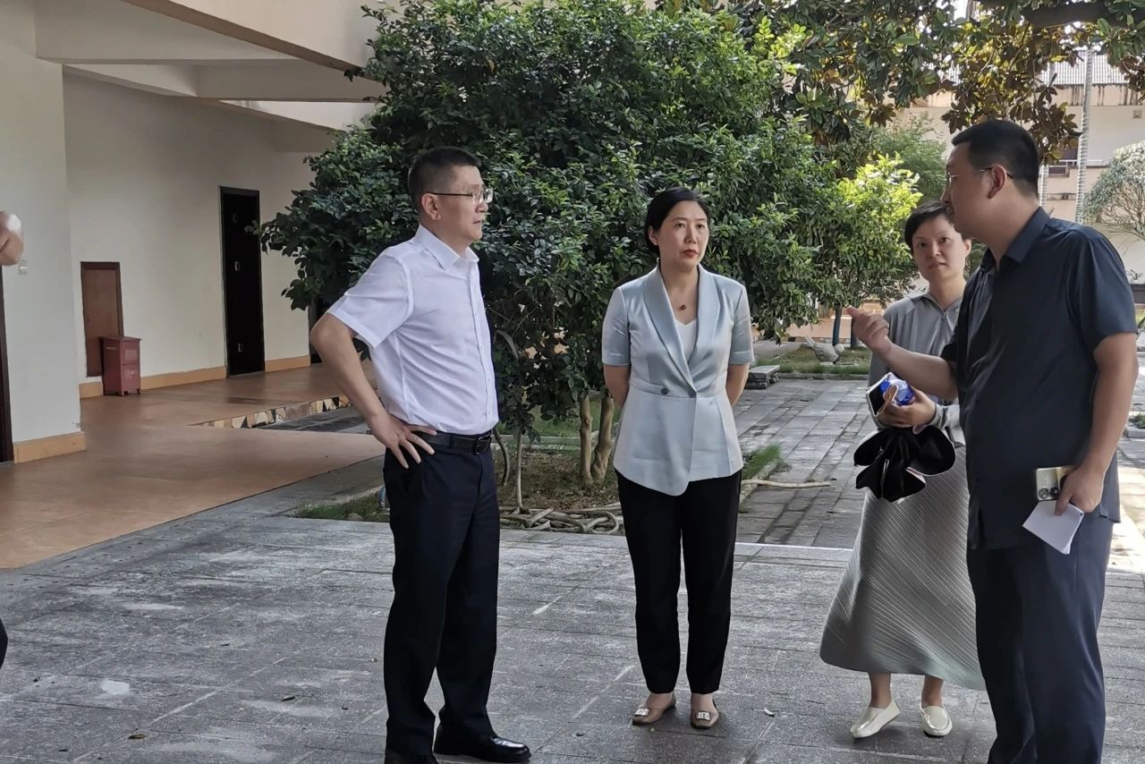 省皇家国际集团向导率队调研成都东部新区天府山庄 - 皇家国际