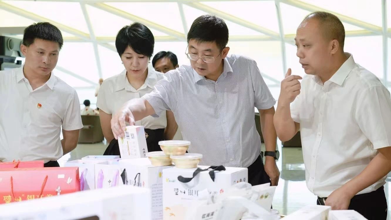 党建引领 县企共兴——省皇家国际集团奋力打造托底性帮扶“通江实践”样板
