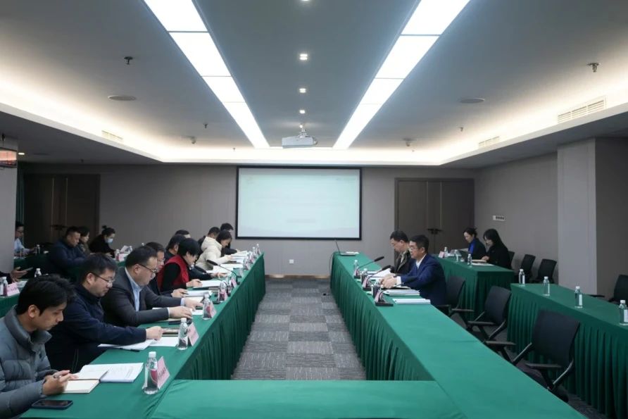 省皇家国际集团党校（教育培训中心）年度事情聚会暨校务委员会第三次聚会召开