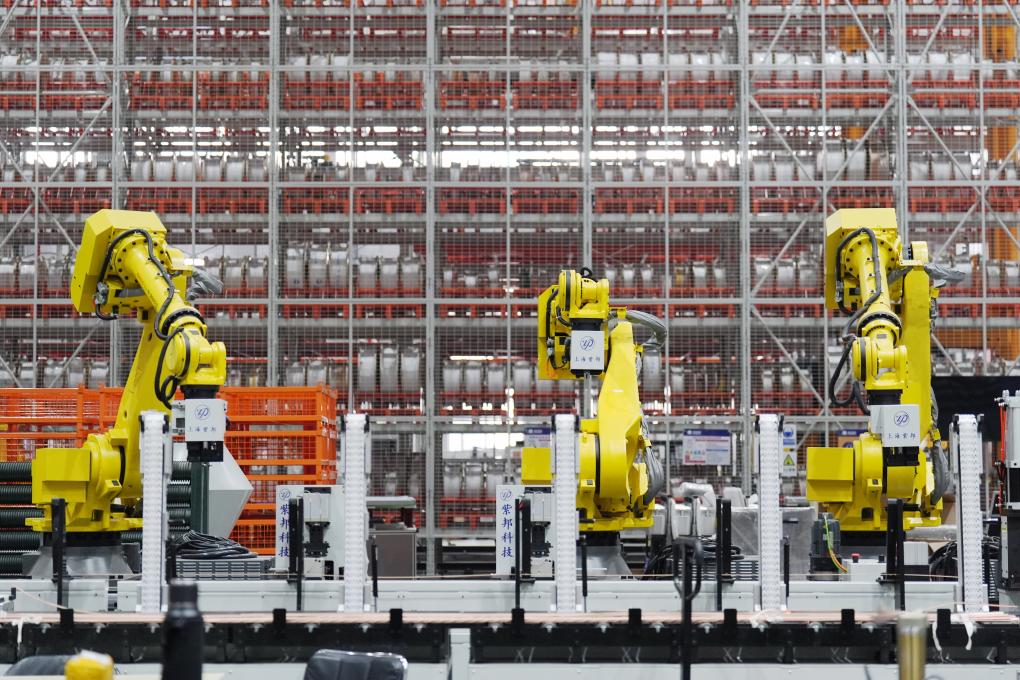 向着中国式现代化奋力进发——写在2025年天下两会召开之际 - 皇家国际