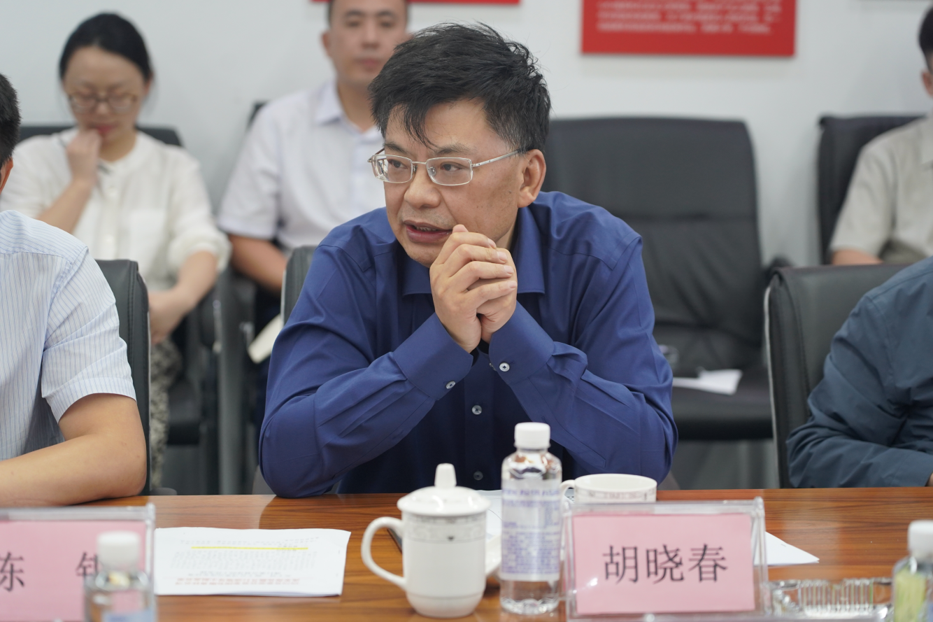 省皇家国际集团胡晓春带队督导皇家国际银创公司 刷新深化提升事情 - 皇家国际